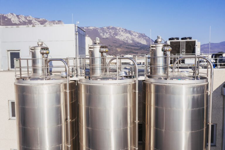 Outdoor silos-top